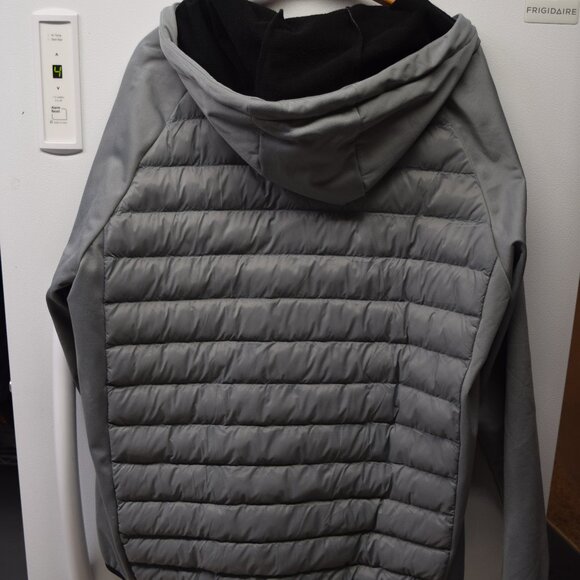 Mens lightweight coat - Picture 2 of 3